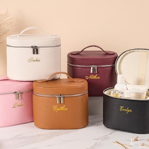 Personalized Monogram Initial Cosmetic Bag Bridesmaid Gift Makeup Bag PU Leather Makeup Bag Vanity Makeup Case Jewelry Box Wedding Gift