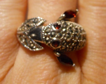 Sterling Silver Dolphin Ring w/ Marcasites and Garnets  Size 9