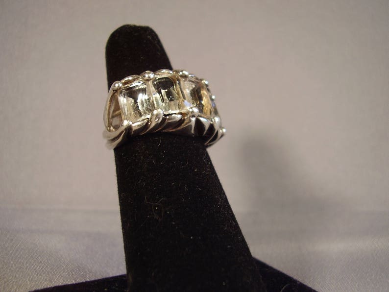Vintage Sterling Silver Ring With Emerald cut White Topaz Size 6 image 3