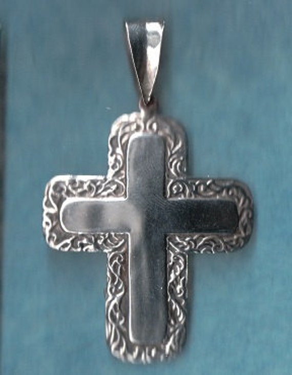 Estate Sterling Repousse Cross