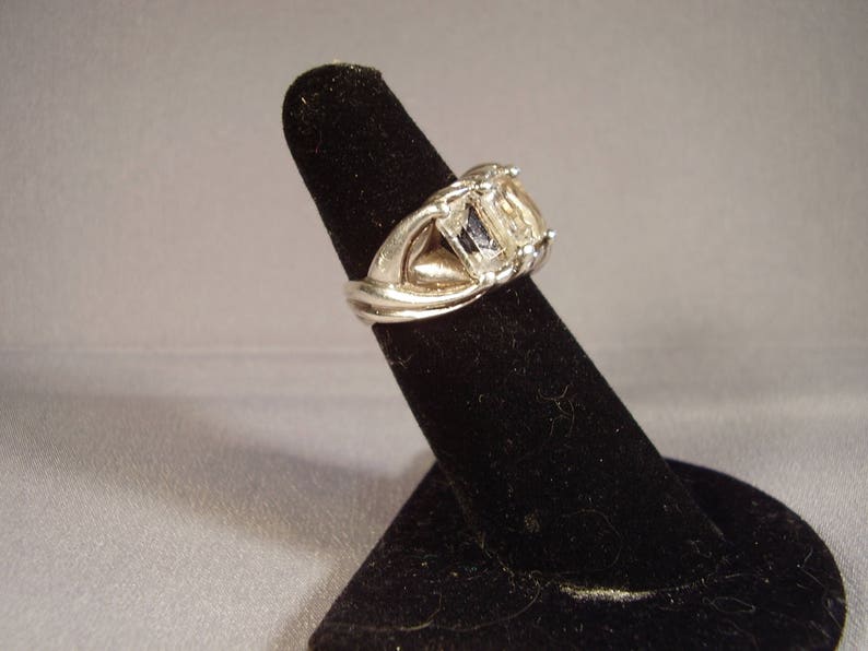 Vintage Sterling Silver Ring With Emerald cut White Topaz Size 6 image 4