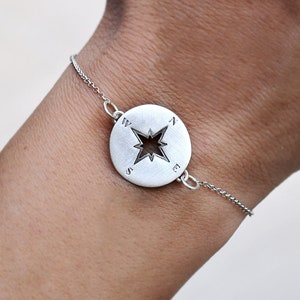 Oxidized Compass,Compass Bracelet,Oxidized Bracelet,Inspirational Gift,Gift for Women,Silver Bracelet Gift,Compass Sign,Travel Gift,Compass