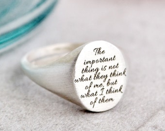 The Important Thing Signet Ring,Oval Pinky Ring Quote,Villanelle Ring,Eve Oval Ring,Personalized Gift,Killing Custom Signet Ring,Sorry Baby