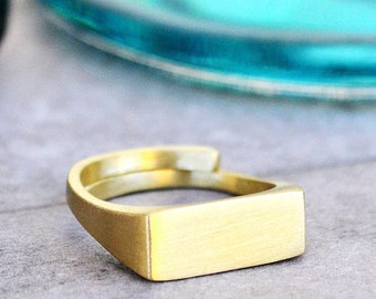 Personalized Rectangle Signet Ring - Custom Initial Chevalier Ring