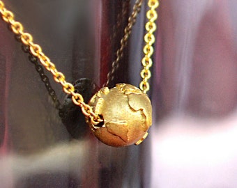3D Globe Charm Silver Bracelet, Gifts for Women, Travel Gift, Dainty Bracelet, Chain Bracelet, Travel Jewelry, Globe Bracelet, Inspirational
