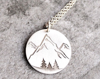 Mountain Necklace, Mountain Charm,Silver Necklace,Mountain Lover,Mountain Pendant,Mountain Range,Hiker Jewelry/Hiking Gift/Outdoor Necklace