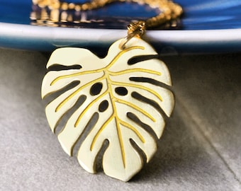 Monstera Leaf Necklace, Foliage Necklace Gold Tropical Leaf Charm, Monstera Deliciosa Leaf Plant Jewelry, Monstera Jewellery Pendant Gift