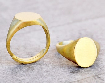 Signet Ring, Oval Ring, Pinky Ring, Engraved Ring, Promise Ring, Gift for Women,Personalized Gift,Initial Ring,Name Ring,Signet Ring Women