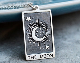 The Moon Tarot Card Necklace, Crescent Moon Starry Night Jewelry, Magic Lunar Goddess Charm, Witch Celestial Pendant Spiritual Birthday Gift