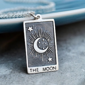 Der Mond Tarot Karte Halskette, Halbmond Sternen Nacht Anhänger, Einzigartiges Geschenk für Tochter Schwester Mutter, Himmlisches Spirituelles Geburtstagsgeschenk