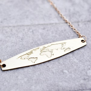 Collar personalizado con mapa del mundo, regalo viajero para cumpleaños, novia, trotamundos, joyería hecha a mano para ella, regalo único para mujer