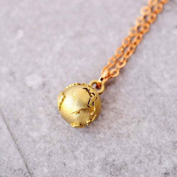 Dainty Minimalist Earth Necklace, Handmade Gold Travel Pendant, Traveler Wanderlust Jewelry, Present for Women, Birthday Gift Friend Sister