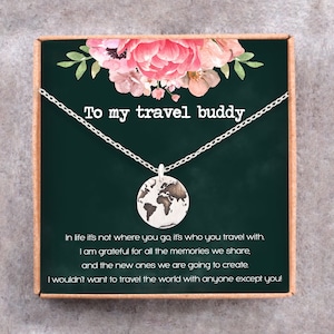 Einzigartige Geschenkidee für den Freund, einzigartige Silber Weltkarte Halskette für Travel Buddy, Fernweh Geschenk für Tochter Schwester Weihnachten