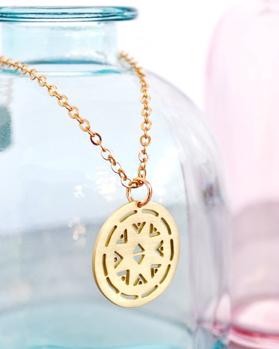 Collier Plaqué Or 18k Avec Pendentif Géométrique Aztèque Zircon - Neuf Avec étiquette