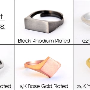 Puede incluir: Seis estilos de anillos diferentes en varios plateados, incluyendo rodio negro, rodio blanco, plata de ley, oro rosa de 14 quilates y oro amarillo de 24 quilates. El texto "Check out our Platings:" est&aacute; en la parte superior de la imagen.