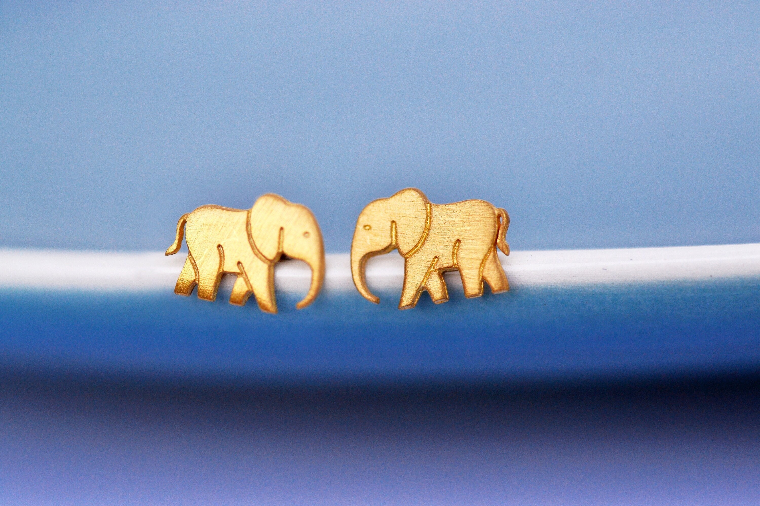 14K Solid Yellow Gold Elephant Stud Earrings 6mm X 10mm | Hypoallergenic Nickel-Free | Alex And Elsa ER1204