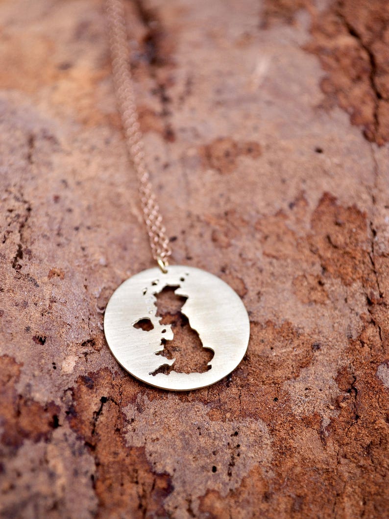 United Kingdom Map, UK Map Necklace, UK Jewelry,UK Pendant,Uk Necklace,Uk Outline,Uk Souvenir,Map of Uk /British Necklace/British Jewelry image 1