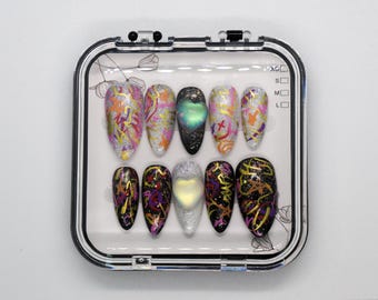 Graffiti Heart Press On Nails: Black and White Stone Nail Art