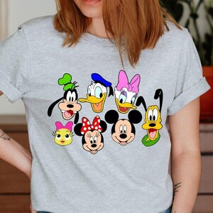 Chemise Mickey et ses amis, chemise Disney 100 ans de merveilles, chemise Mickey et ses amis, T-shirt Disneyworld, cadeau de famille Disney, t-shirt voyage Disneyland image 1
