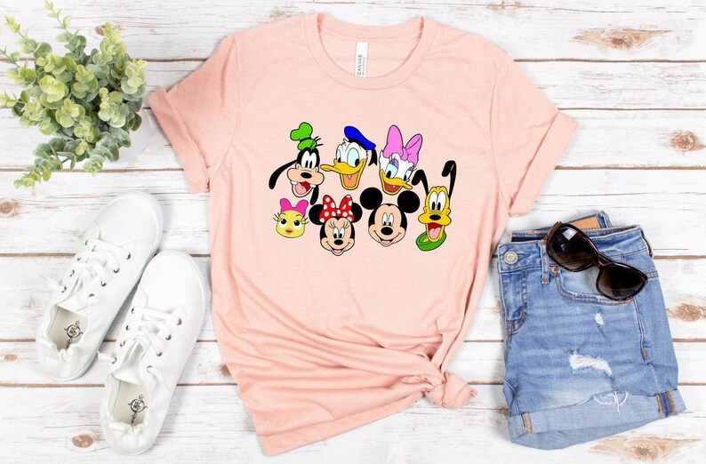 Chemise Mickey et ses amis, chemise Disney 100 ans de merveilles, chemise Mickey et ses amis, T-shirt Disneyworld, cadeau de famille Disney, t-shirt voyage Disneyland image 4