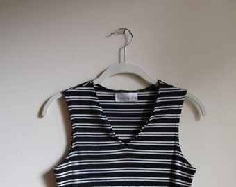 90s Black & White Striped Crop Top XS S