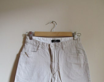 90s Lee Khakis High Waist Shorts S Petite 28 Waist