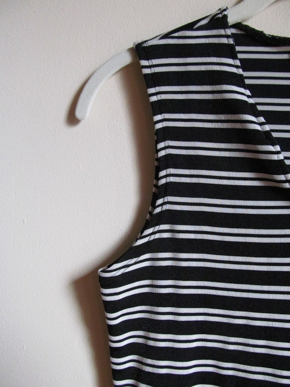 90s Black & White Striped Crop Top XS S - image 4