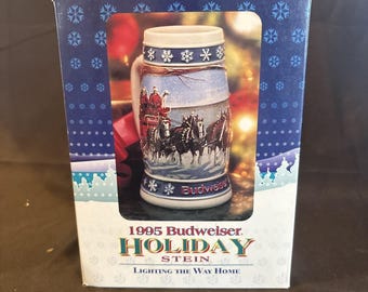 1995 Budweiser Holiday Stein "Lighting The Way Home" NIB COA Vintage