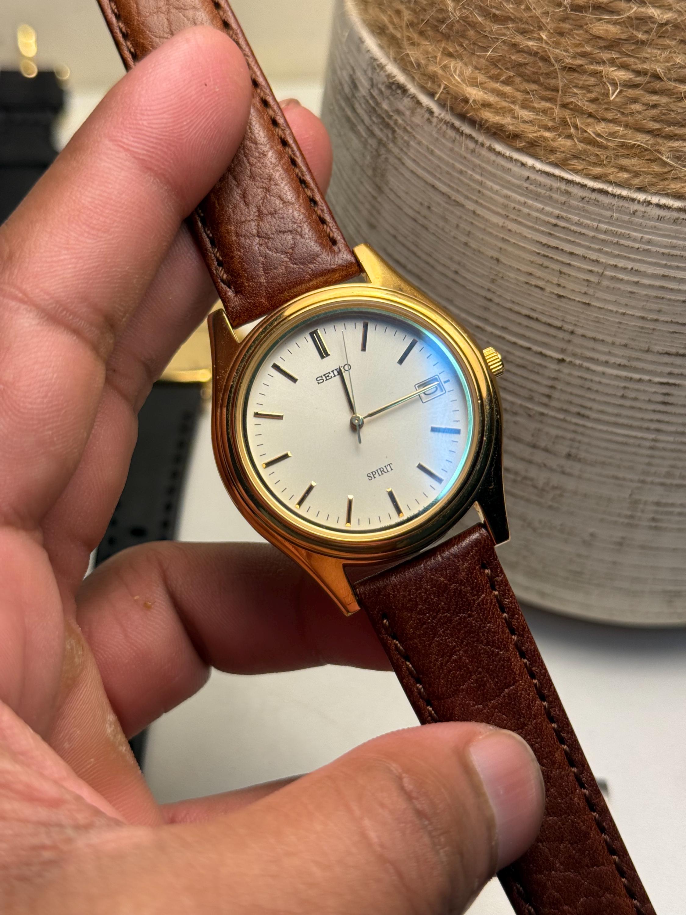 Seiko Spirit Quartz Vintage Watch, Possibly Model 5E31-6040 - Etsy 