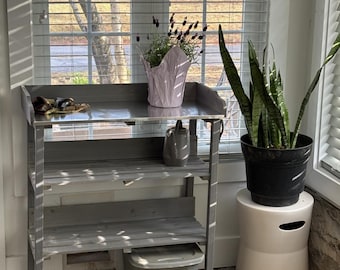 Mesa de jardín de 3 niveles de madera y metal para macetas / Mesa de jardín / Mesa de madera hecha a mano / Mesa de jardín / Mesa con estantes