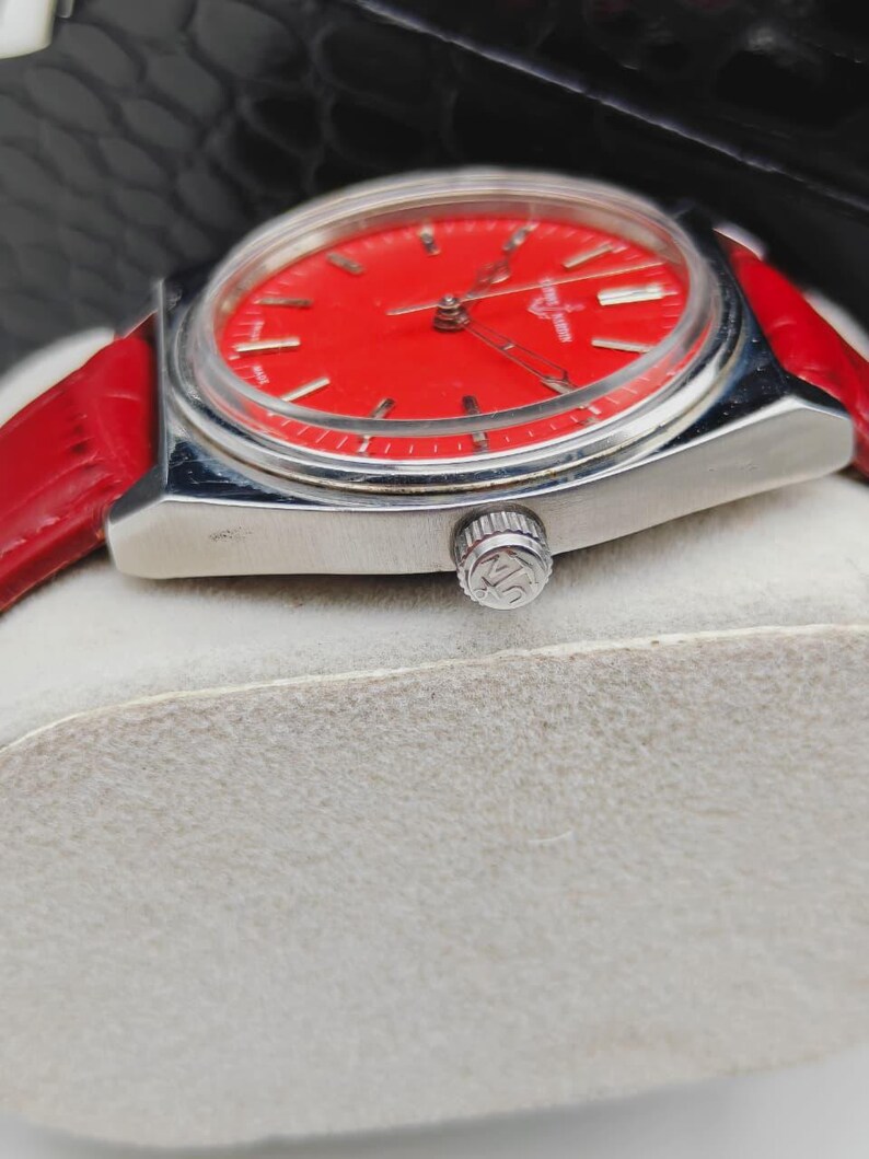 Vintage Ulysse Nardin Manual Wind Red Dial Men's Watch image 5