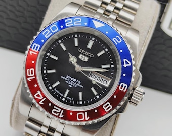 Vintage Seiko 5 Automatic Sports Men's Wrist Watch Pepsi Bezel