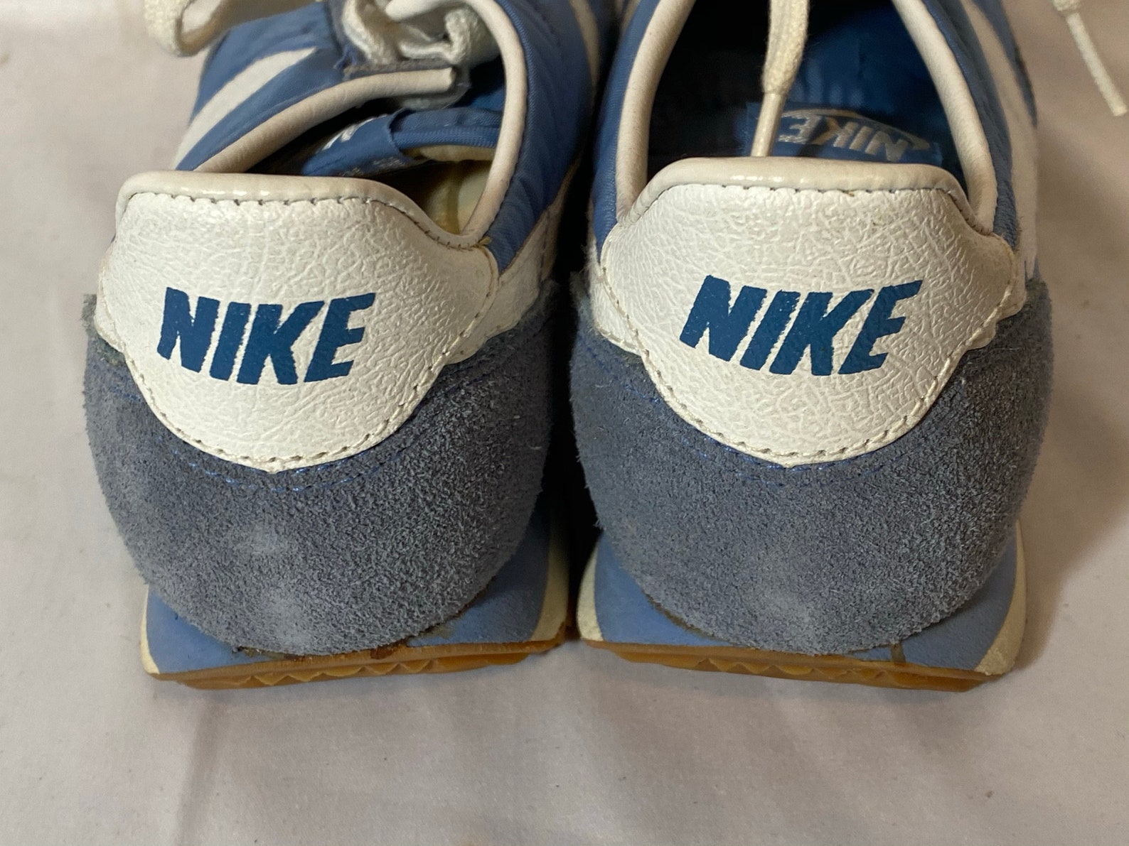 vintage nike running shoes