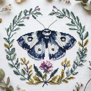 Primitive Moth Cross Stitch Pattern – Spring Folk Embroidery – Botanical Insect PDF – Vintage Style Chart cs48