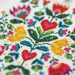 Folk Floral Cross Stitch Pattern PDF - cs55 image 3