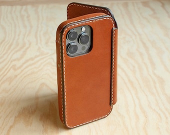 iPhone Leather Wallet | iPhone 15 Pro Max, iPhone 15 Pro, iPhone 14 Pro Max, iPhone 14 Pro | MagSafe