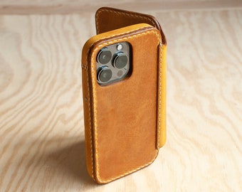 iPhone Leather Wallet | iPhone 15 Pro Max, iPhone 15 Pro, iPhone 14 Pro Max, iPhone 14 Pro, iPhone 13 | MagSafe