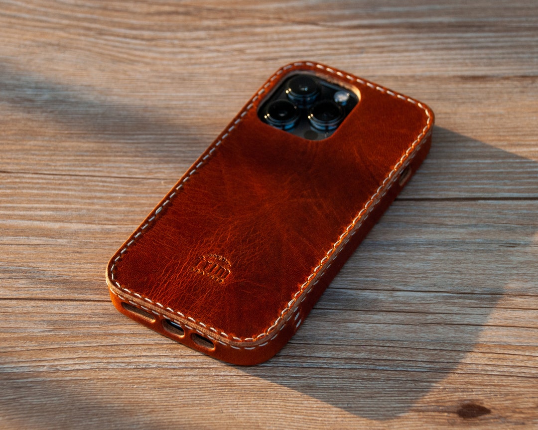 Woolnut leather iPhone 11 Pro case review: Stylish protection, vintage vibe