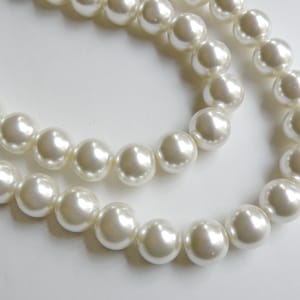 Cream glass pearl beads round 14mm full strand 1995GL