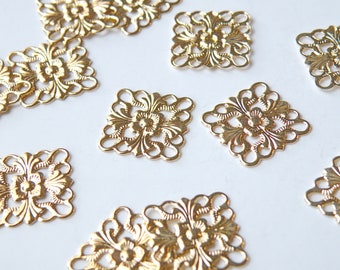 12 Scalloped flat square floral motif shiny gold nickel free brass connector link or focal piece 16x16mm 5128FY