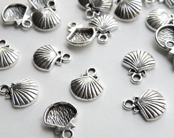 10 Shell charms antique silver 15x12mm DB03166