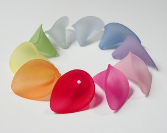 50 Frosted Calla Lily Flower beads acrylic colorful assorted mix 13x24mm frosted lucite PAF011Y