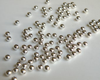 50 Smooth round ball beads silver plated nickel free brass beads 4mm 1474MB