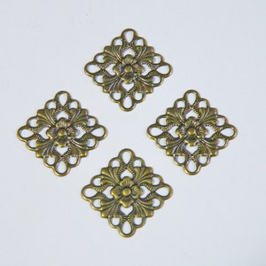 12 Flat scalloped square floral motif connector link antique bronze focal piece steampunk 16x16mm 5130FY