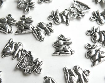 Easter Bunny Charms, Year of the Rabbit Chinese Zodiac, antique silver 15x13mm 10pcs DB10887