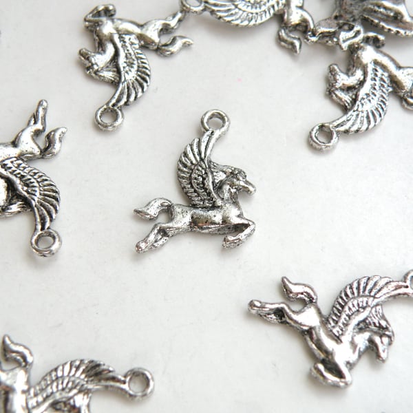 10 Winged Flying Horse Pegasus Charms antique silver 22x16mm DB16727