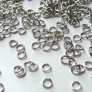 100 Jump Rings round open antique silver 4mm 21 gauge DB00035 image 1