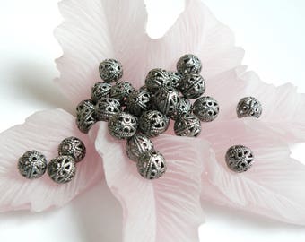 10 Filigree round spacer beads antique silver plated brass 8mm 8245MB
