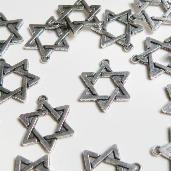 10 Star of David charms antique silver 6 pointed star hexagram 22x18mm PA19010