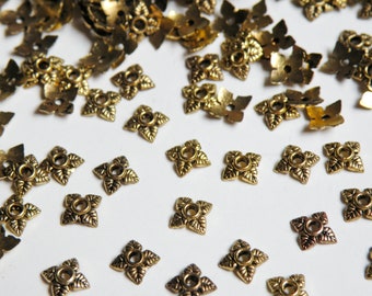 50 Bead Caps Four 4 Leaves Antique Gold 5x5mm PQ018-AG